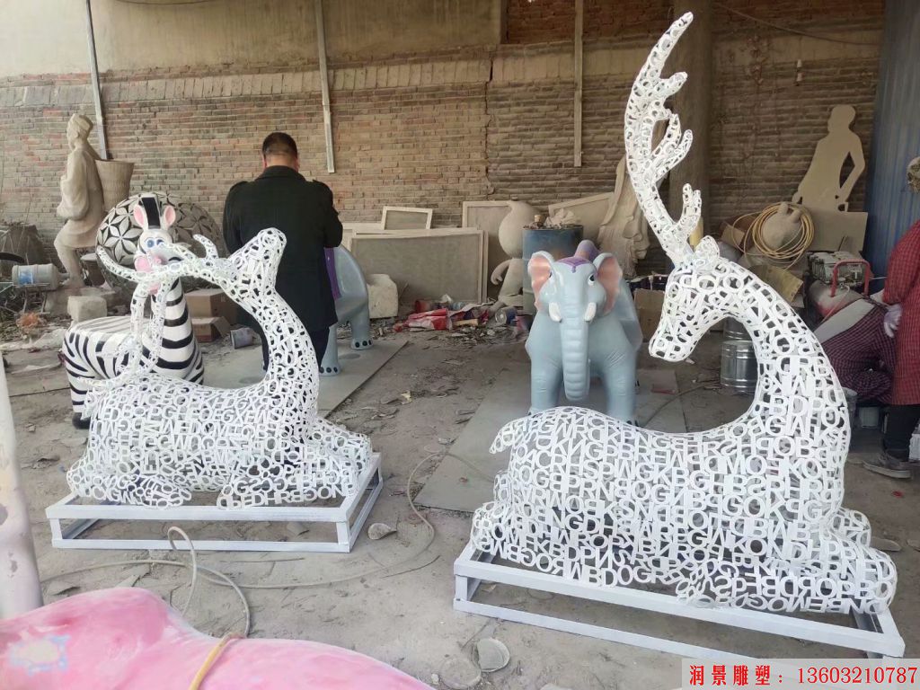 不銹鋼字母拼接鏤空鹿雕塑 動物景觀鹿雕塑3 不銹鋼字母拼接鏤空鹿雕塑 動物景觀鹿雕塑3