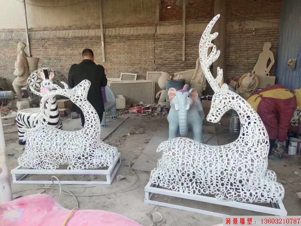 不銹鋼字母拼接鏤空鹿雕塑 動物景觀鹿雕塑4 不銹鋼字母拼接鏤空鹿雕塑 動物景觀鹿雕塑4