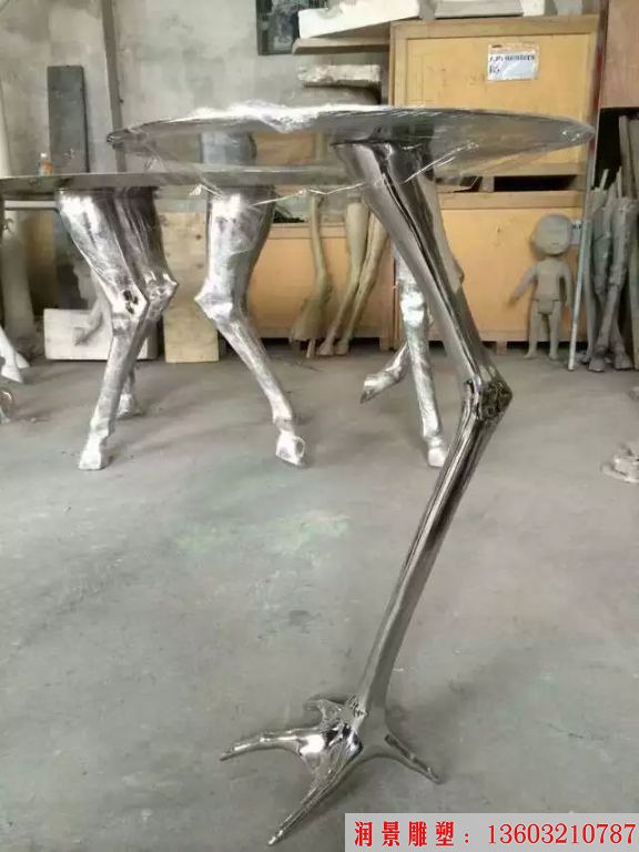 抽象不銹鋼桌子雕塑 (1)